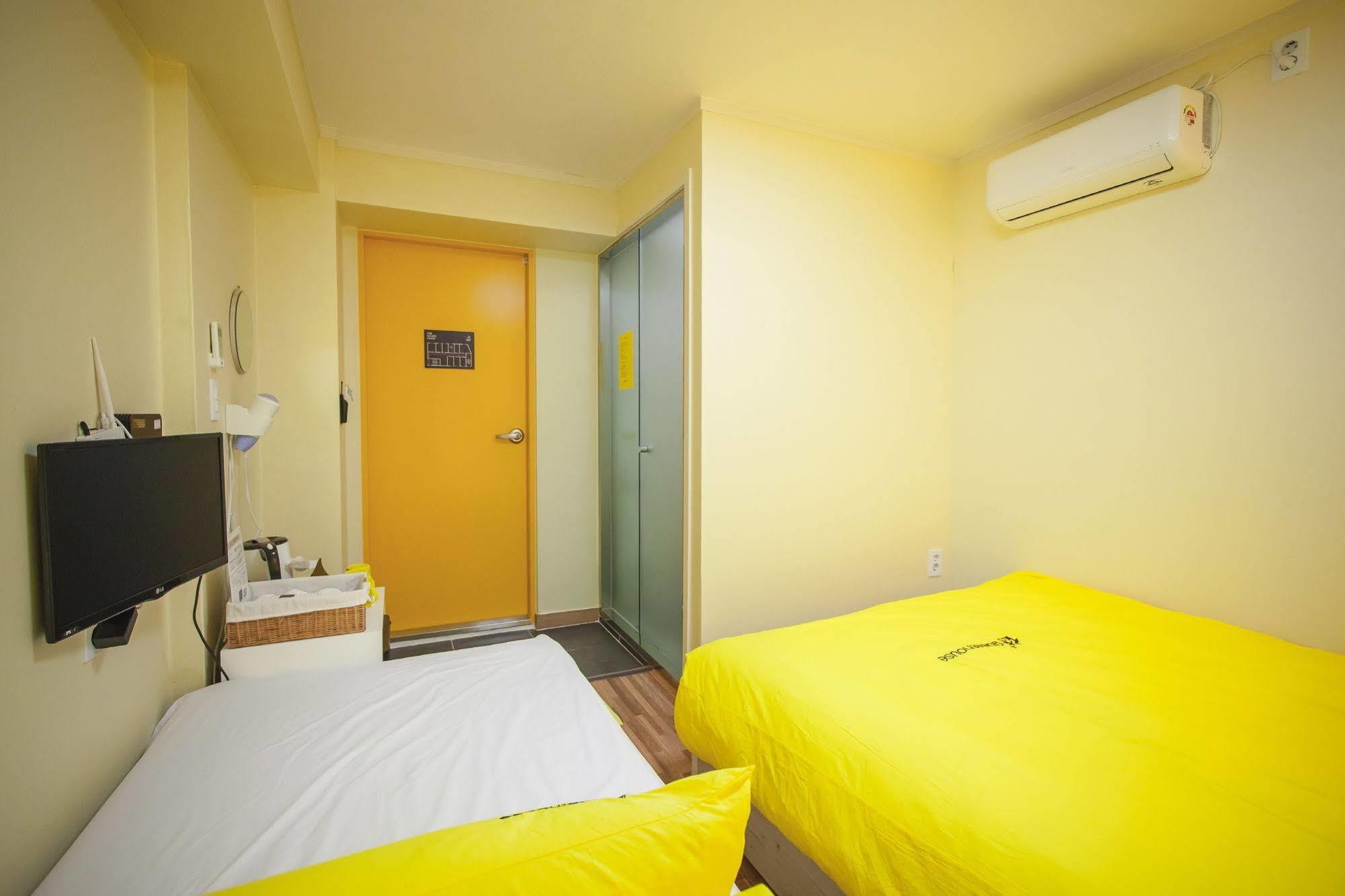 Asrama 24 Hall Seoul